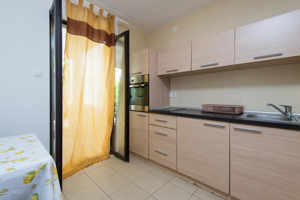Apartments Mtv Petrovac Kültér fotó